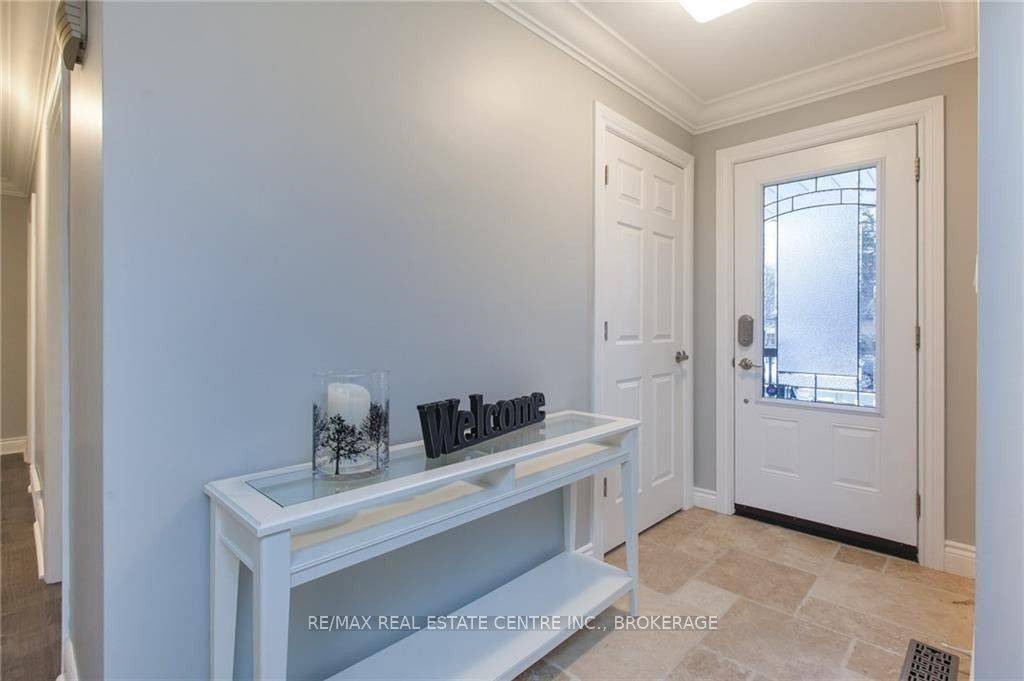 Cambridge, ON N1R 1N5,119 Alison AVE #Upper