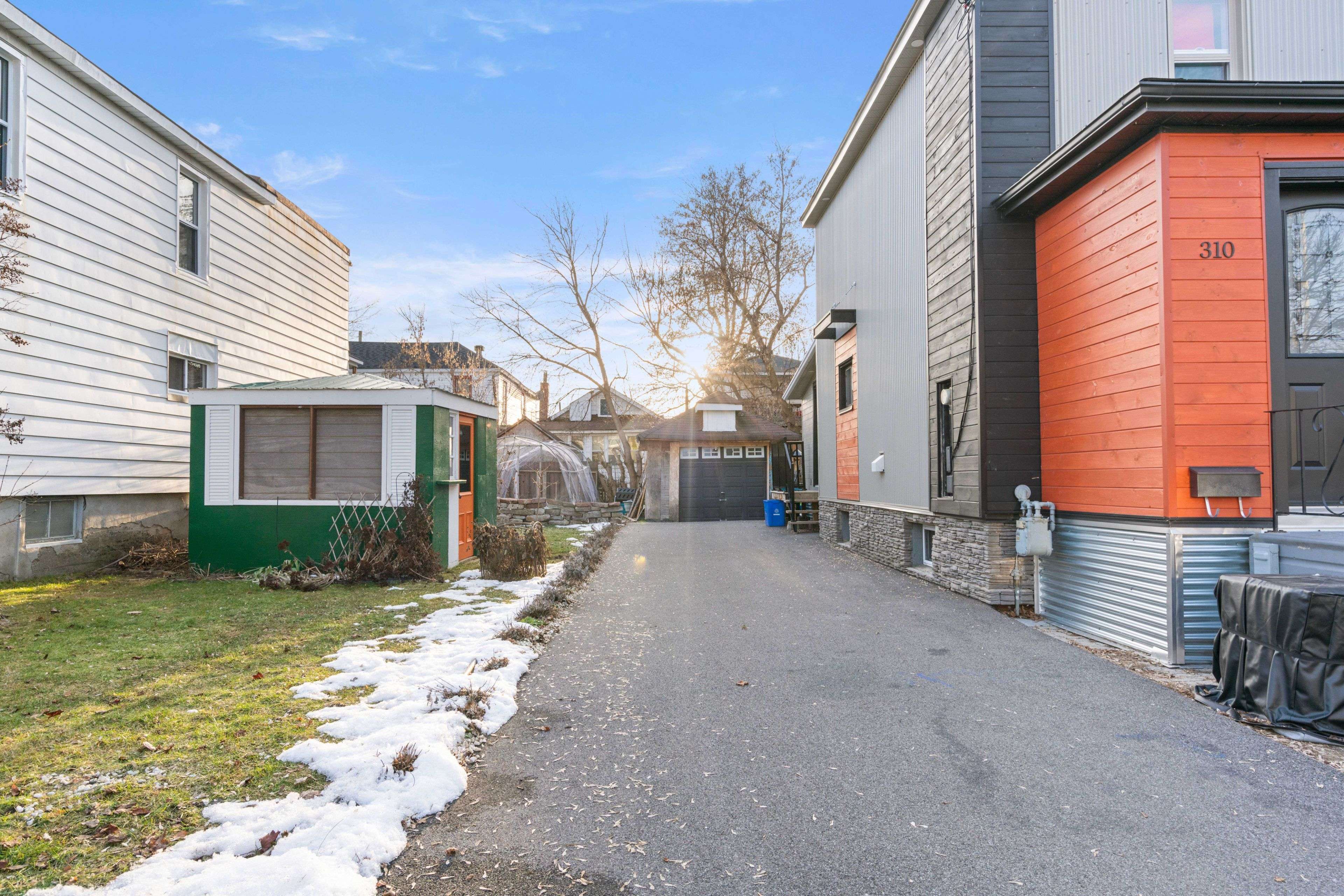 Cornwall, ON K6H 4Z6,310 Belmont ST