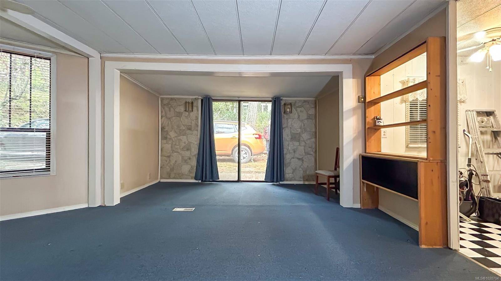 Langford, BC V9B 4H2,2500 Florence Lake Rd #39