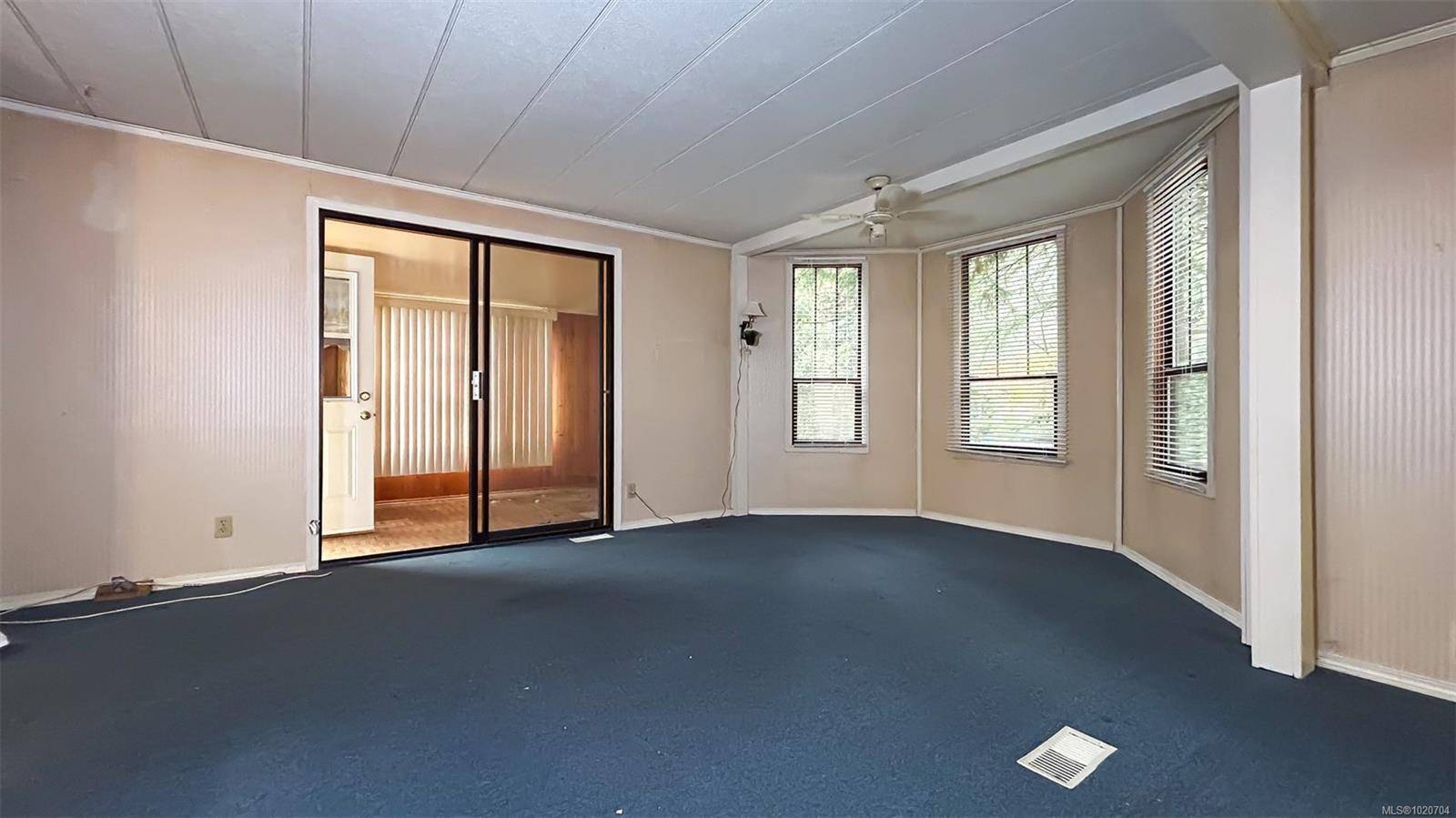 Langford, BC V9B 4H2,2500 Florence Lake Rd #39