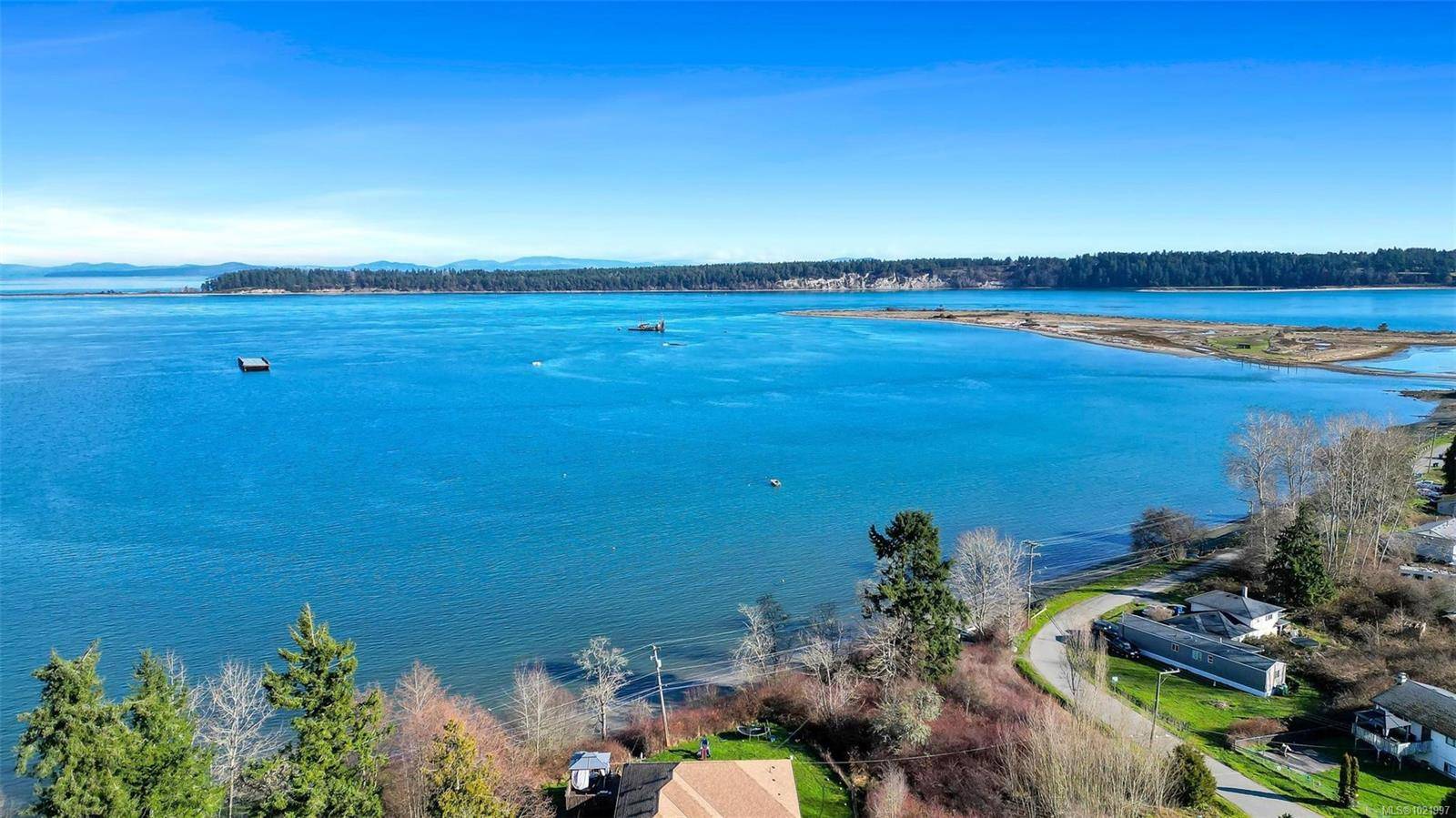 Central Saanich, BC V8M 0A8,2740 Stautw Rd #1