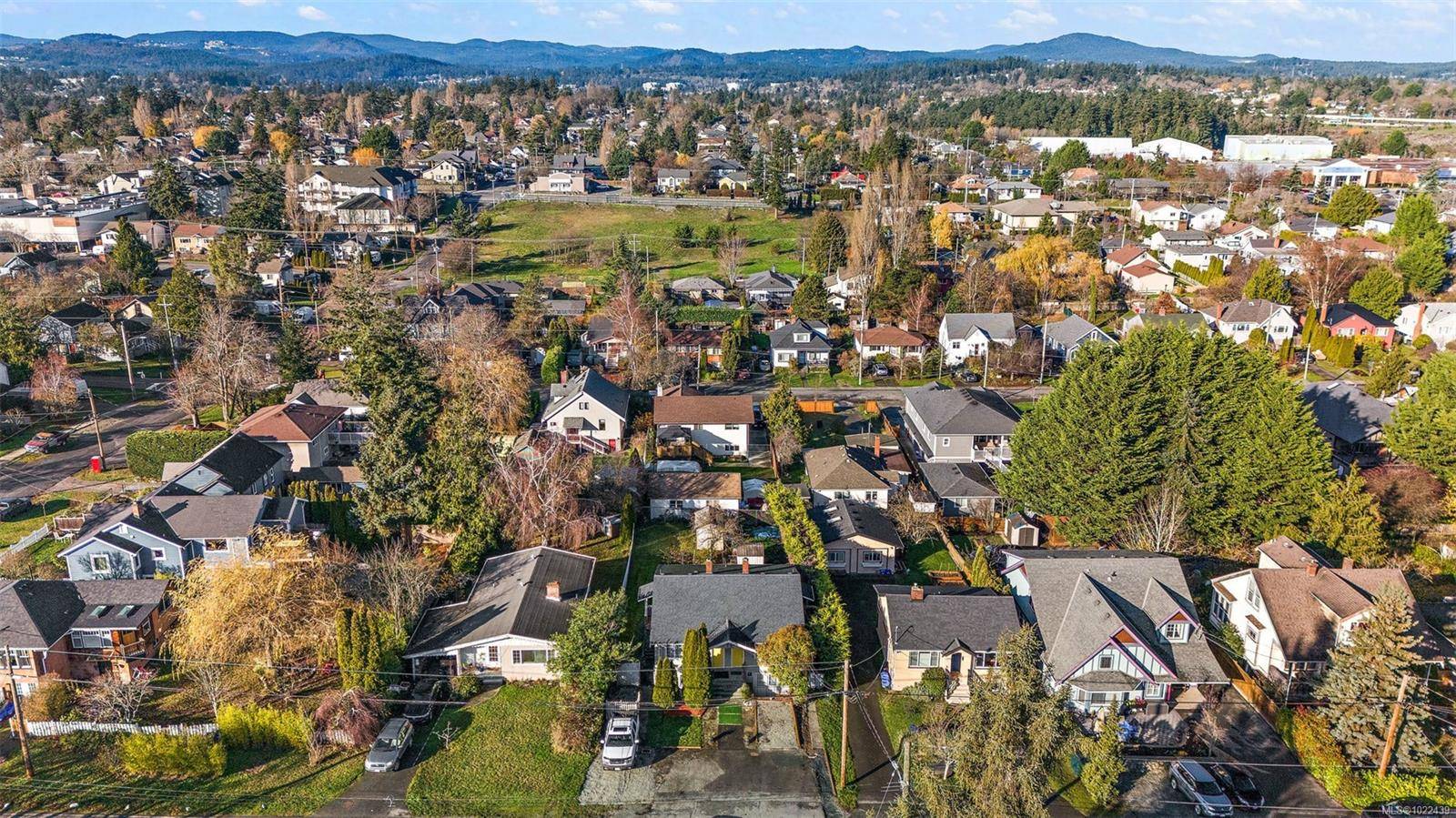 Saanich, BC V9A 1Y2,3022 Donald St #3020