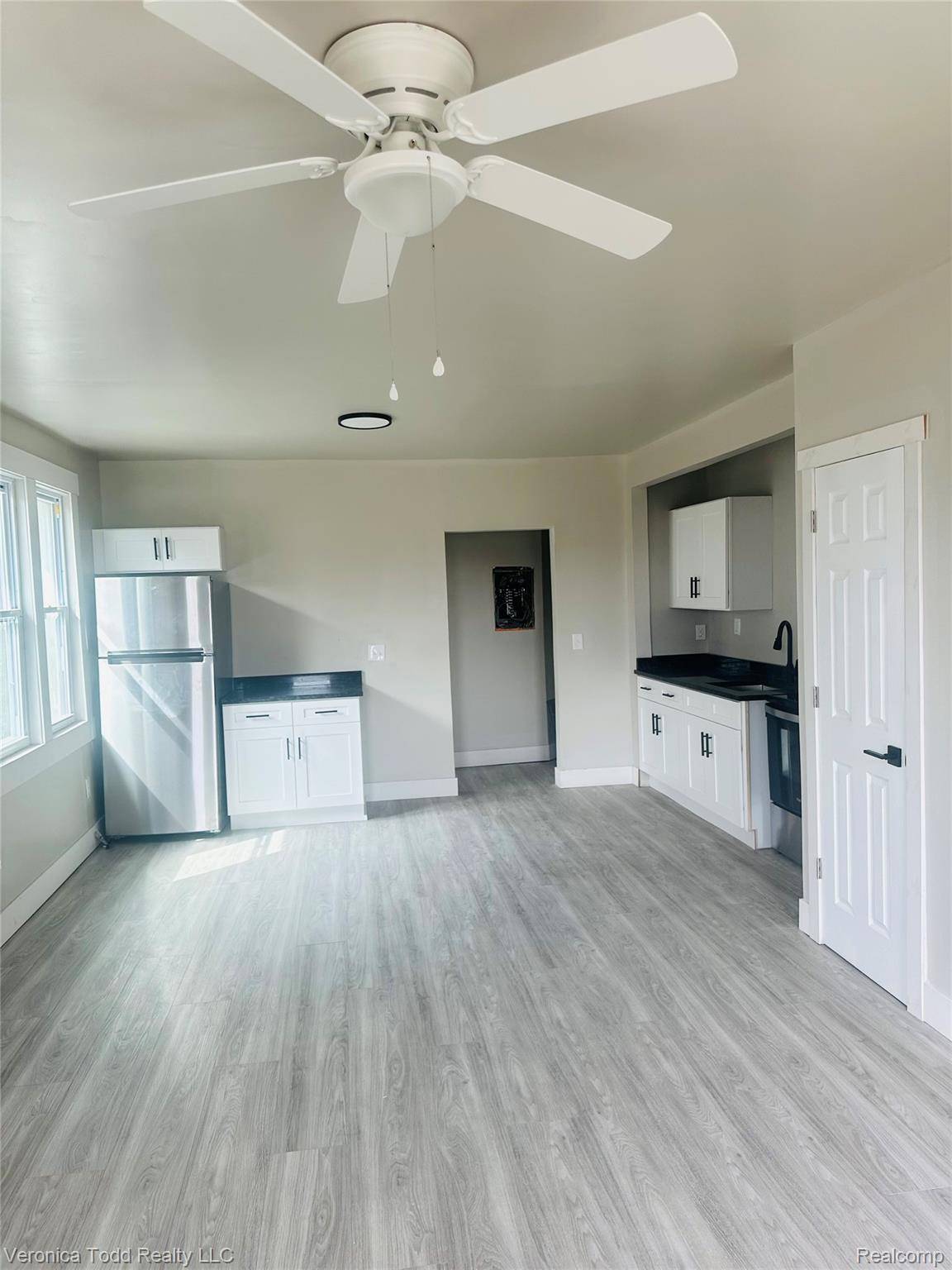 Detroit, MI 48206,3734 3734 Atkinson Unit 4 ST