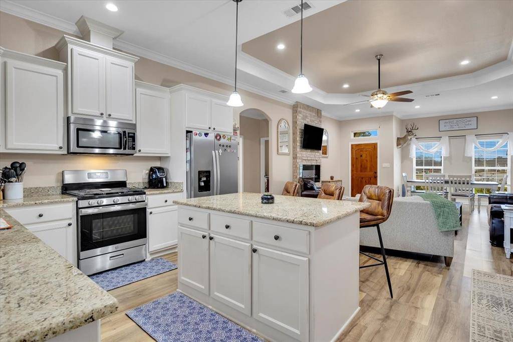 204 Nolan Farms Boulevard Winona, TX 75792