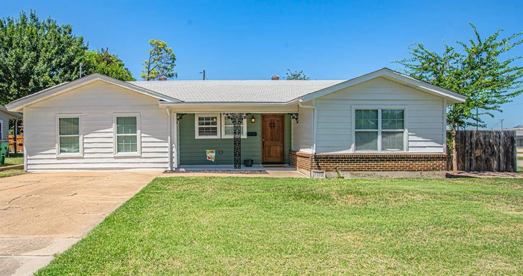 Haltom City, TX 76117,5329 Madella Street