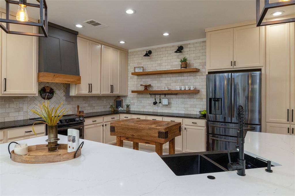 Denton, TX 76207,9004 Freeport Drive