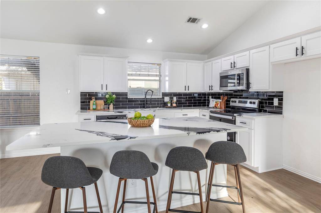 Crowley, TX 76036,1121 Maplewood Lane