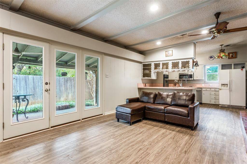 Benbrook, TX 76116,8516 La Jolla Court