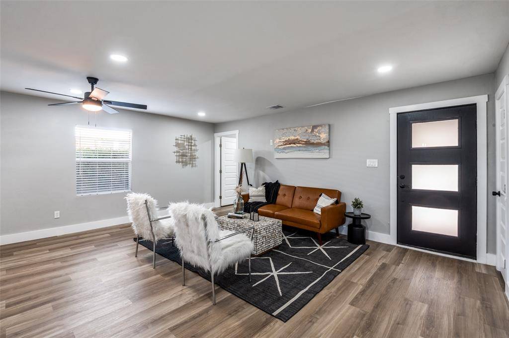 Farmers Branch, TX 75234,13421 Glenside Drive