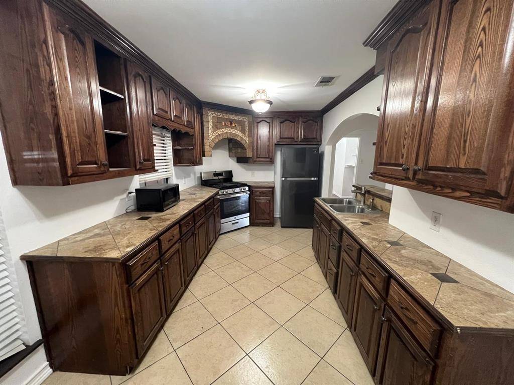 Dallas, TX 75217,6707 Elam Road