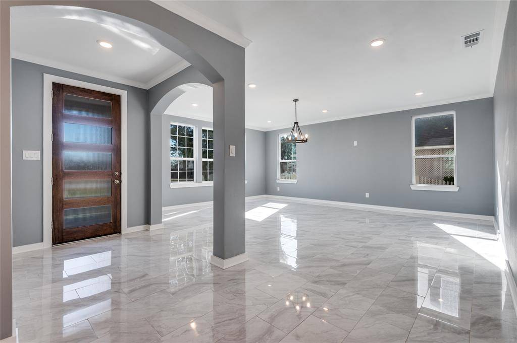 Lancaster, TX 75146,301 S Stewart Avenue