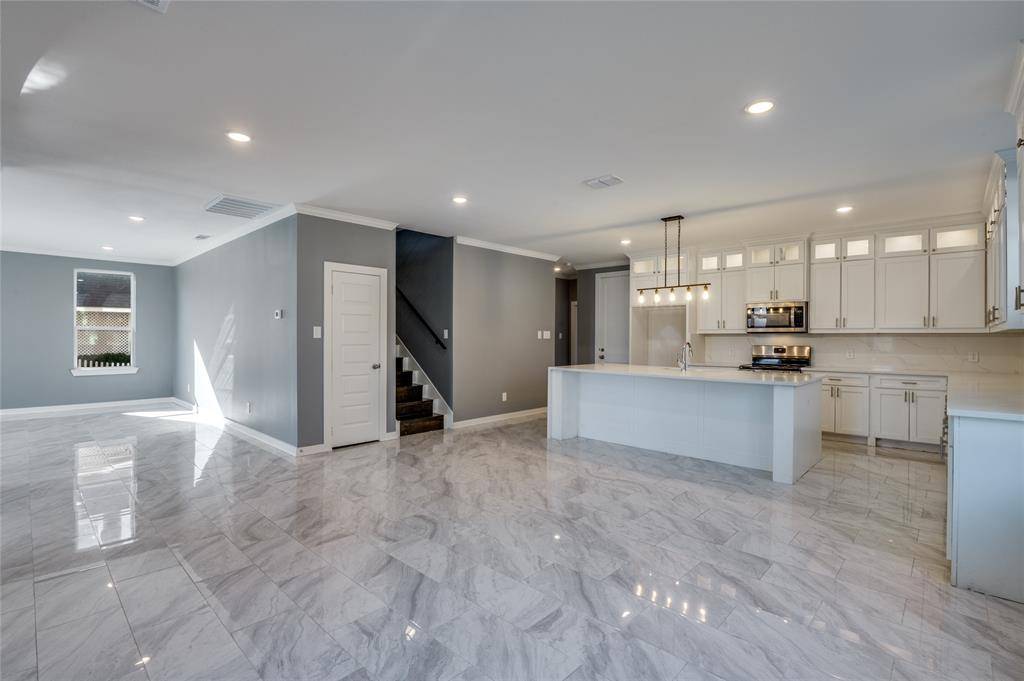 Lancaster, TX 75146,301 S Stewart Avenue