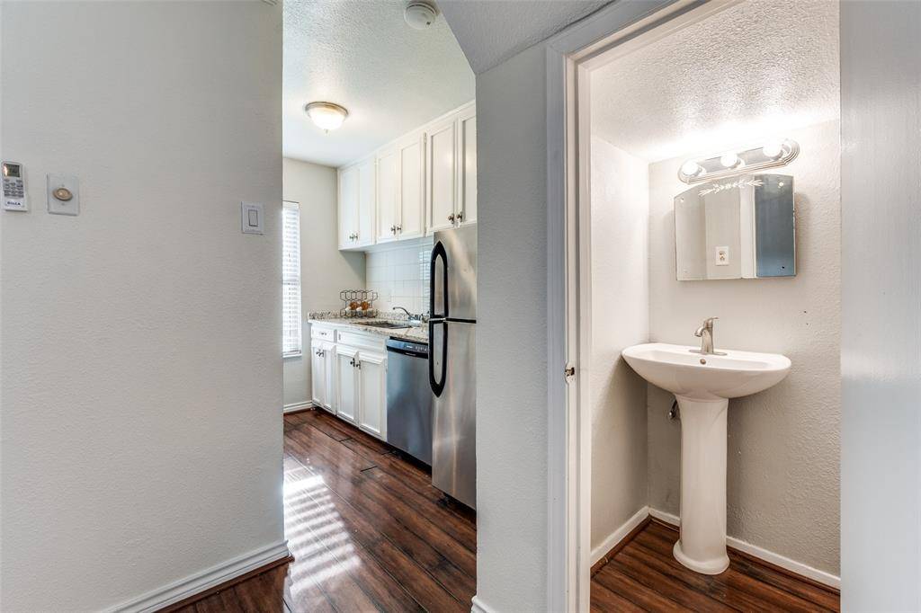 Dallas, TX 75204,4039 Cole Avenue #104