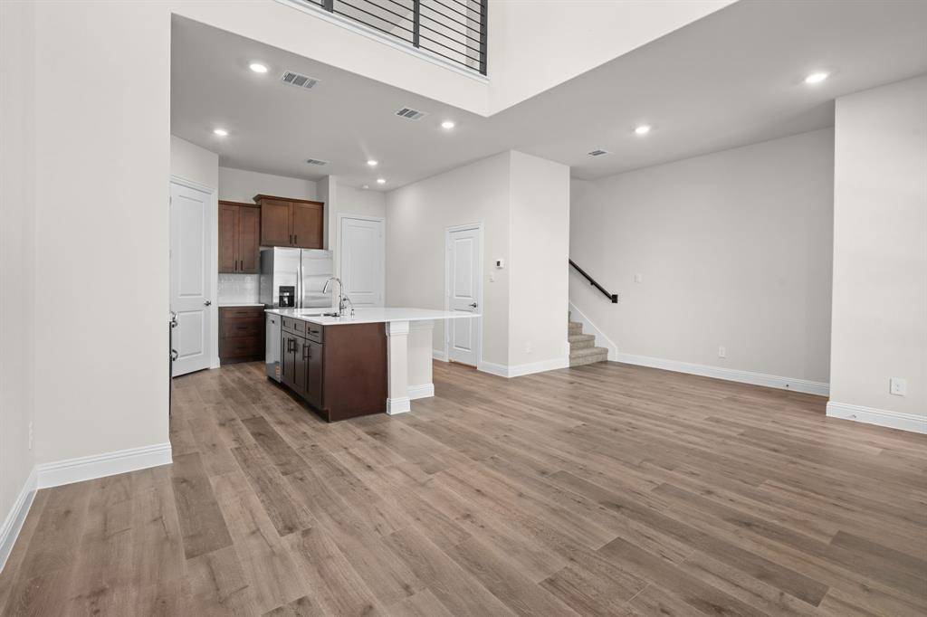 Plano, TX 75024,4523 Cinema Street