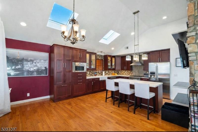 Paterson City, NJ 07501,320 Dixon Ave