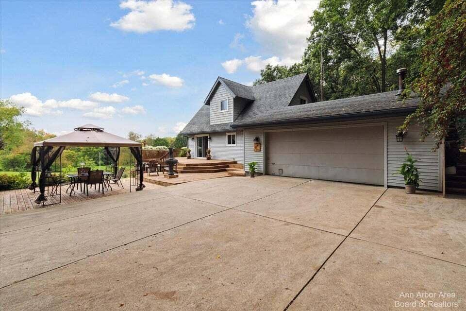 Horton, MI 49246,7870 Sears RD