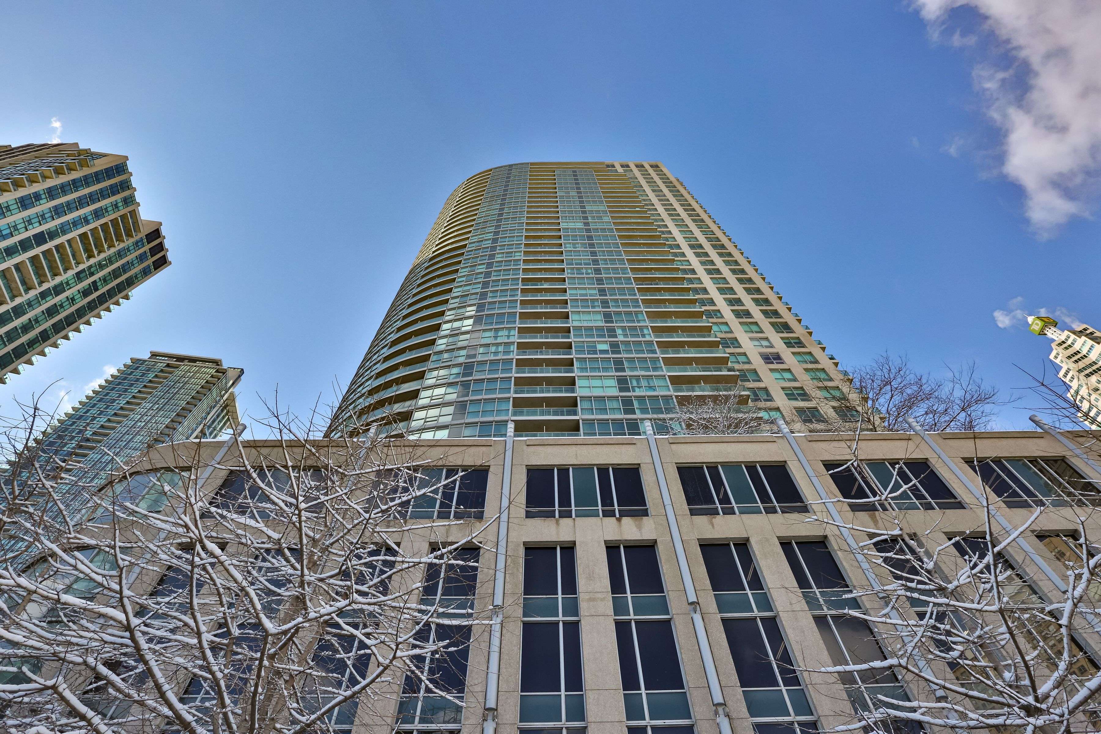 Toronto C01, ON M5E 1R4,18 Yonge ST #2306