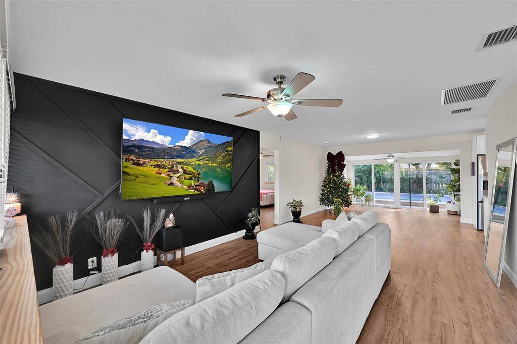 Margate, FL 33063,5708 NW 24th St