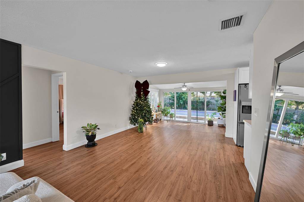 Margate, FL 33063,5708 NW 24th St