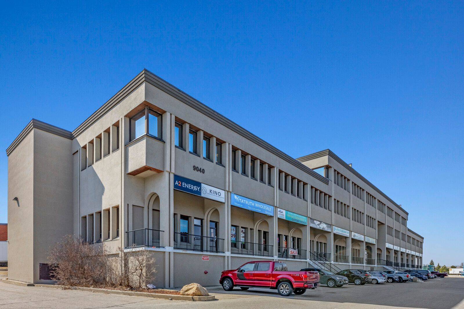 Richmond Hill, ON L4B 3M4,9040 Leslie ST #301