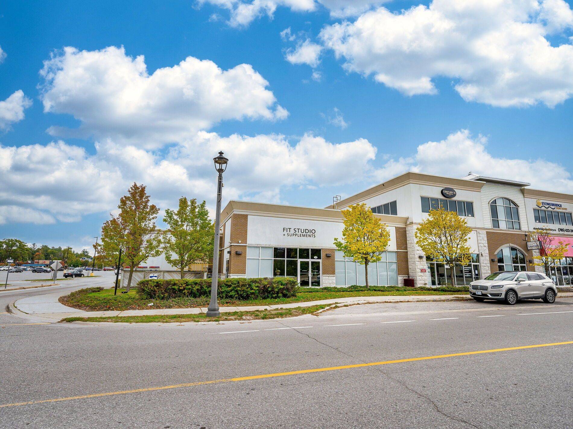 Wasaga Beach, ON L9Z 0B6,1 Market LN #1B