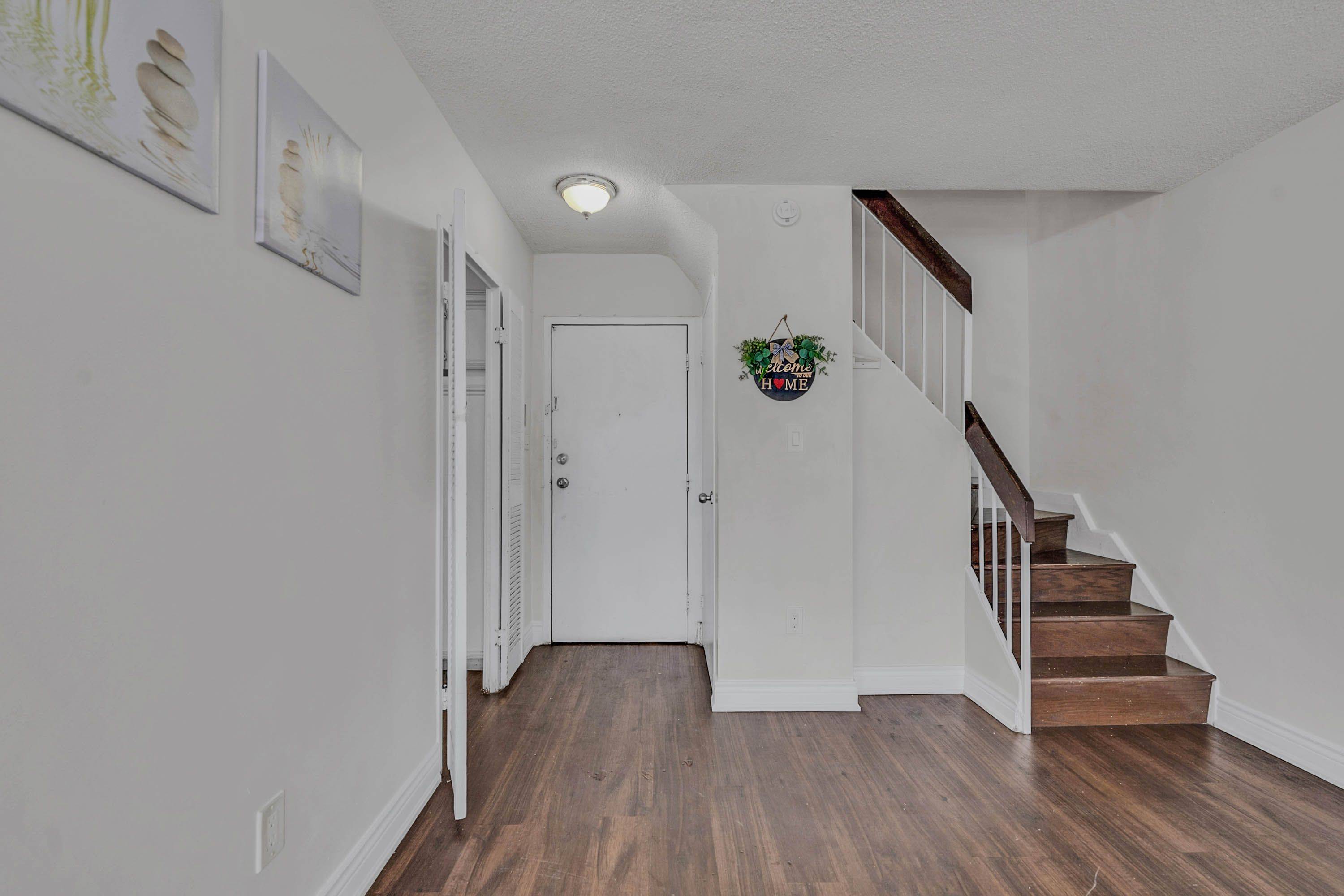 Toronto W05, ON M3N 2T2,10 Eddystone AVE #224