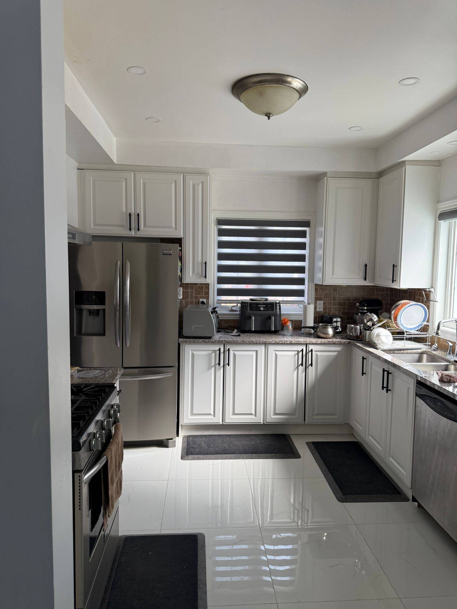 Brampton, ON L6P 1Y3,29 Laurentide CRES