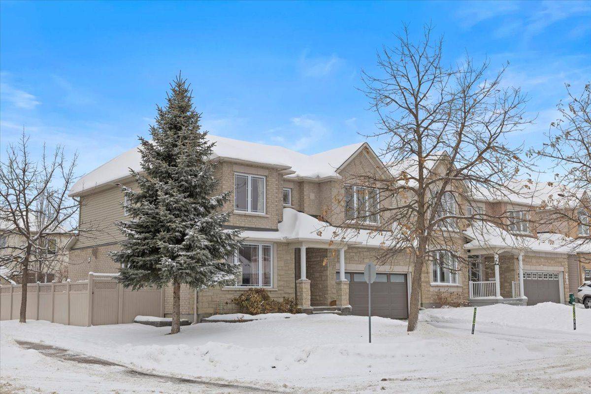 Barrhaven, ON K2J 0V8,300 Grayburn WAY