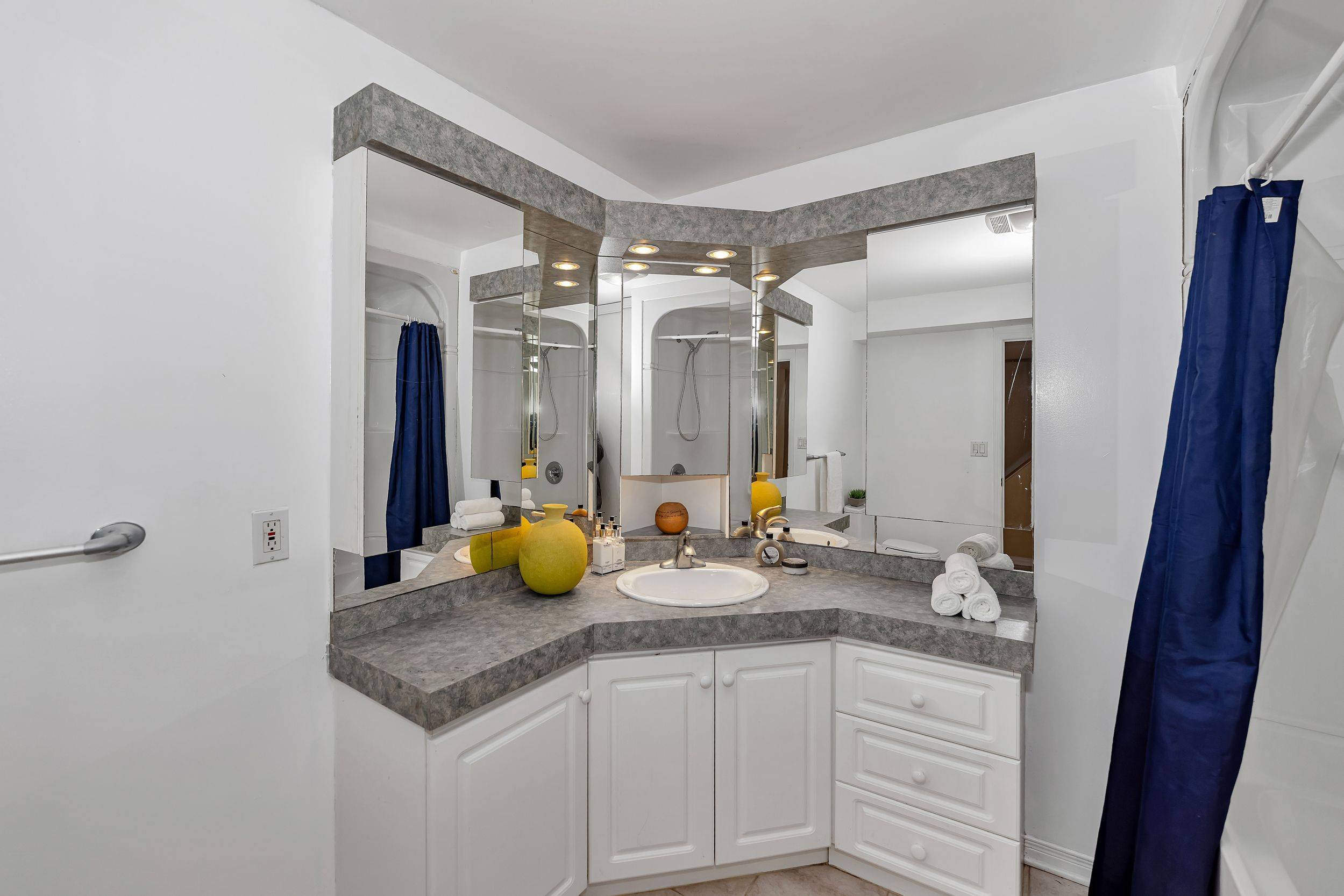 Orleans - Cumberland And Area, ON K4A 3S9,644 Valin ST