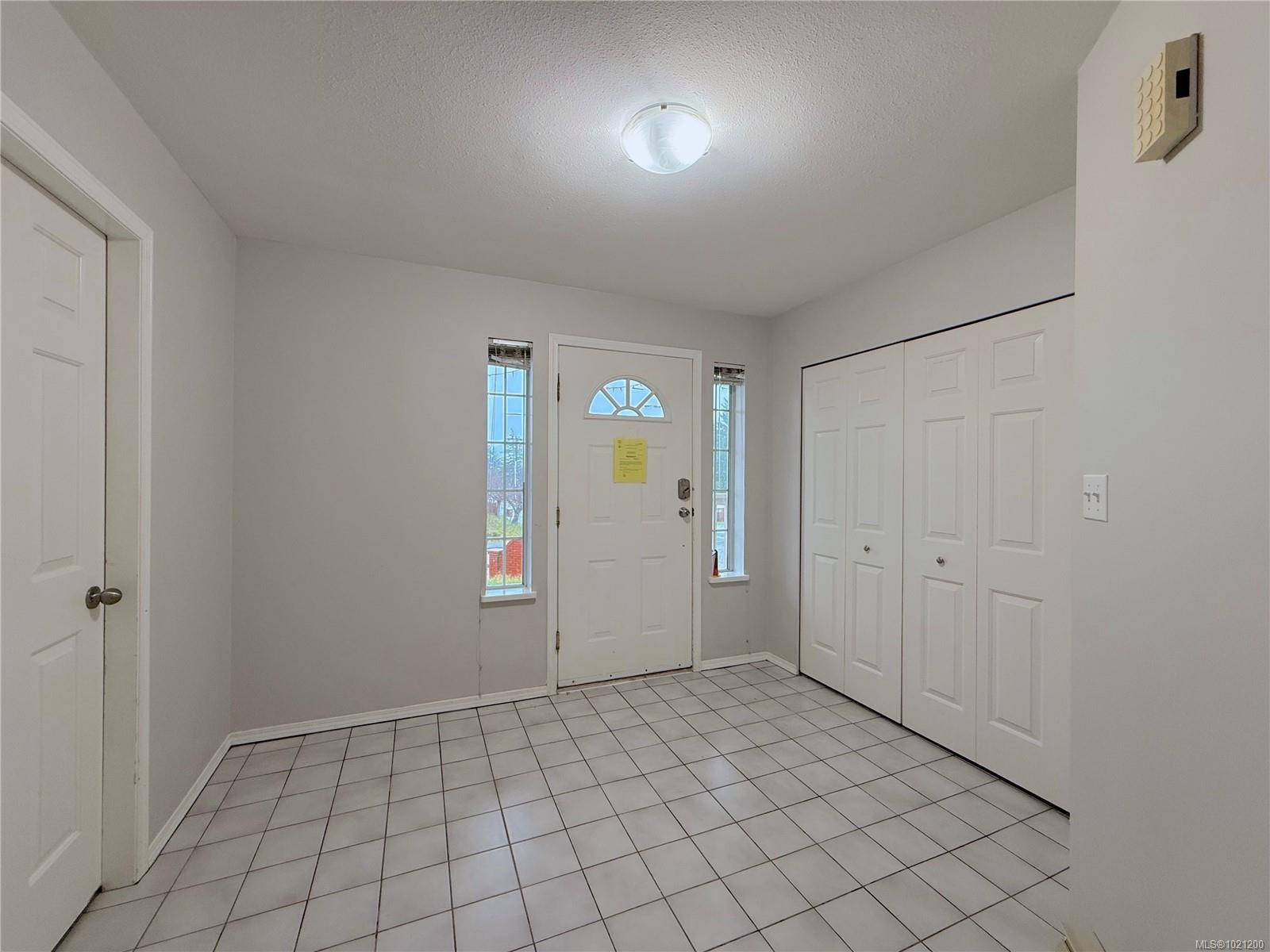 Campbell River, BC V9H 1R8,705 Georgia Dr