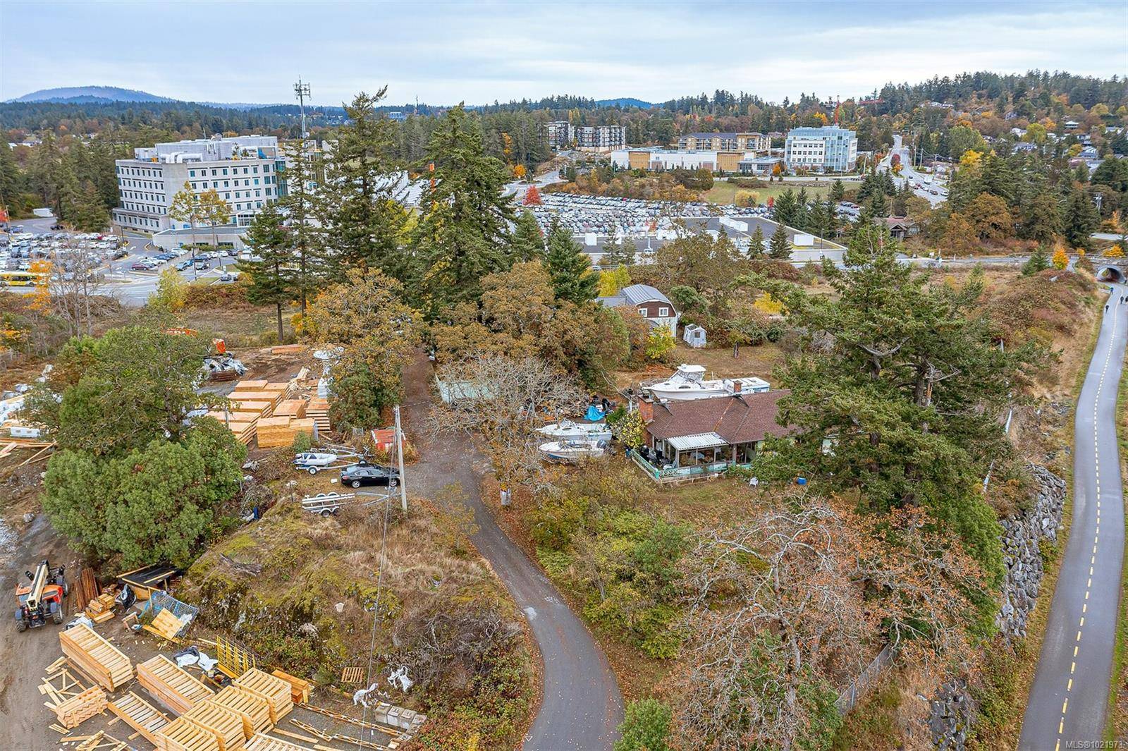 View Royal, BC V8Z 1R7,5 Erskine Lane