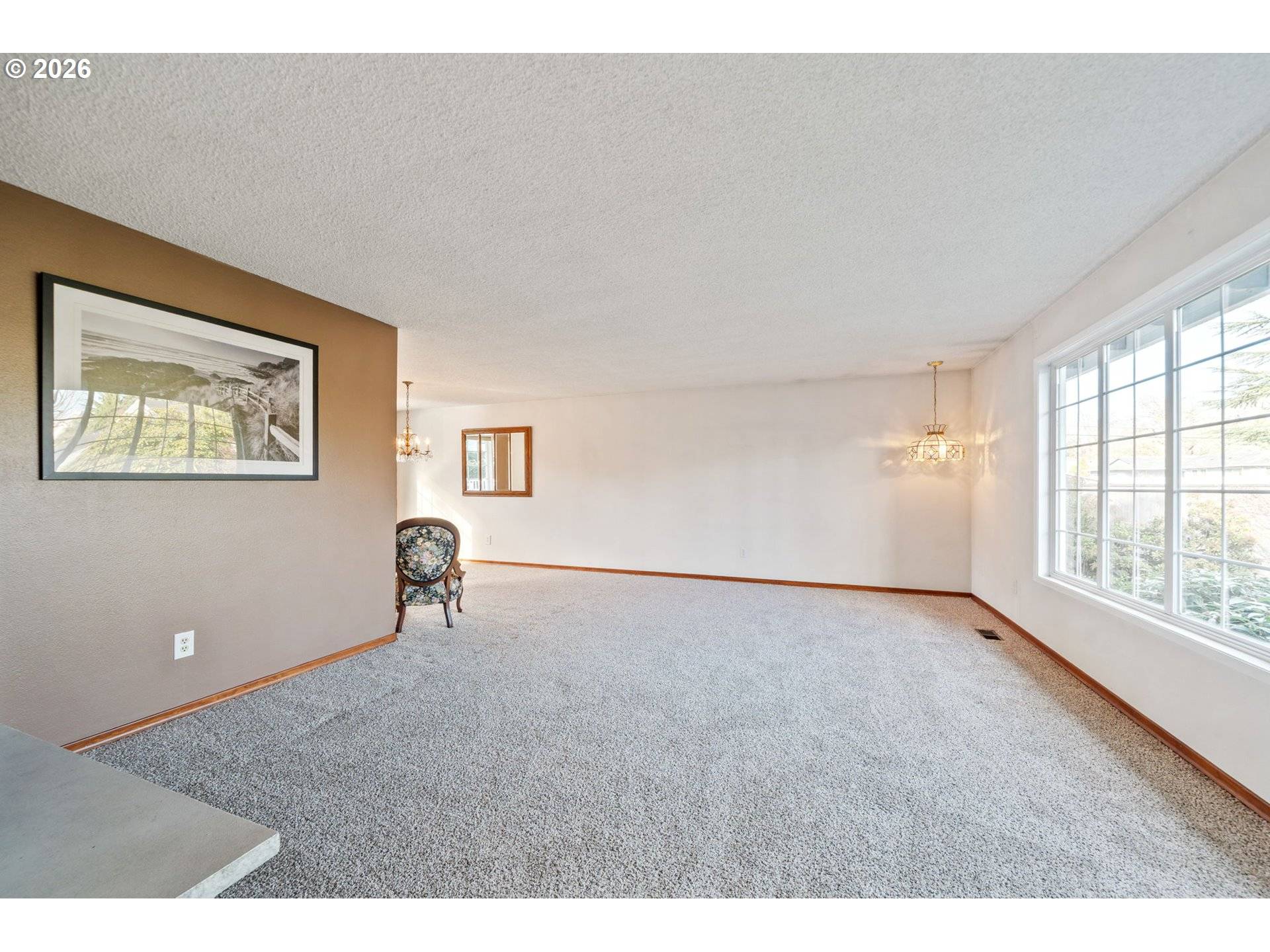 Gladstone, OR 97027,16615 CHURCHILL DR