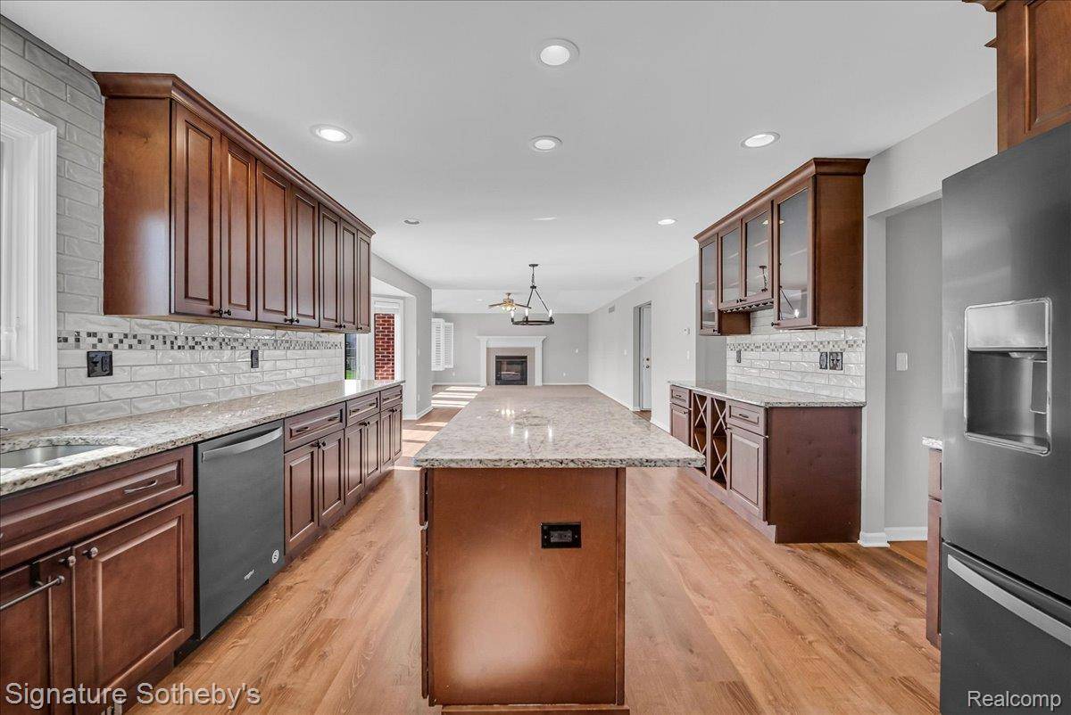 Macomb, MI 48044,50388 Nantwich DR