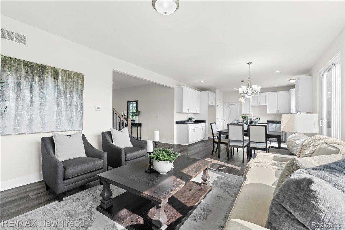 Wixom, MI 48393,2406 Madison ST