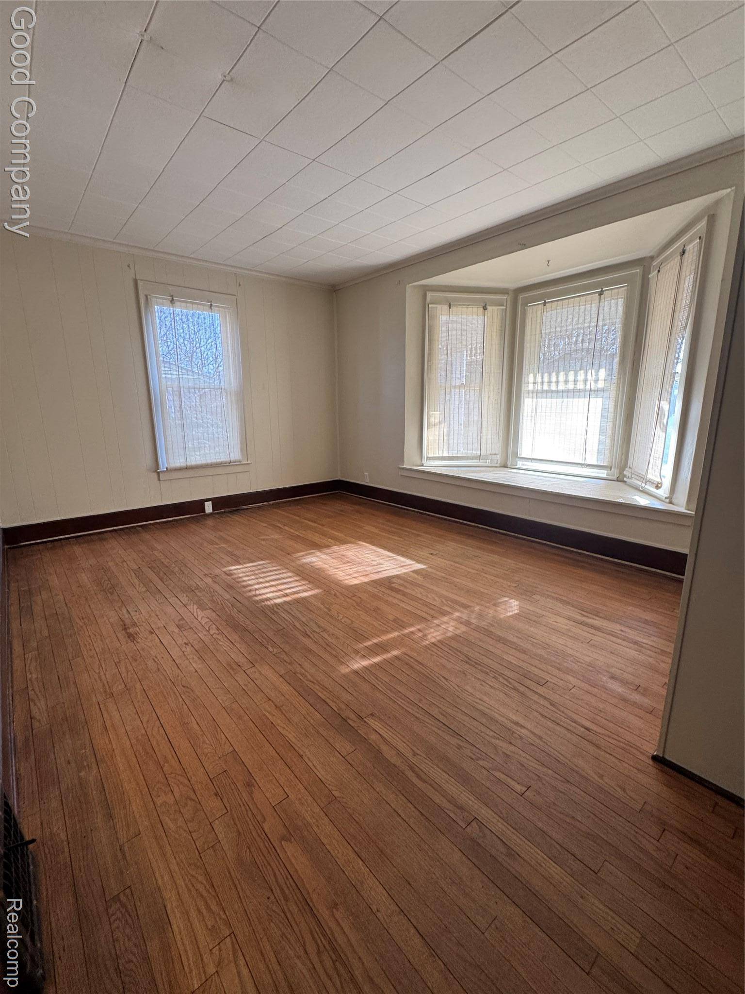 Royal Oak, MI 48067,215 Baldwin #1