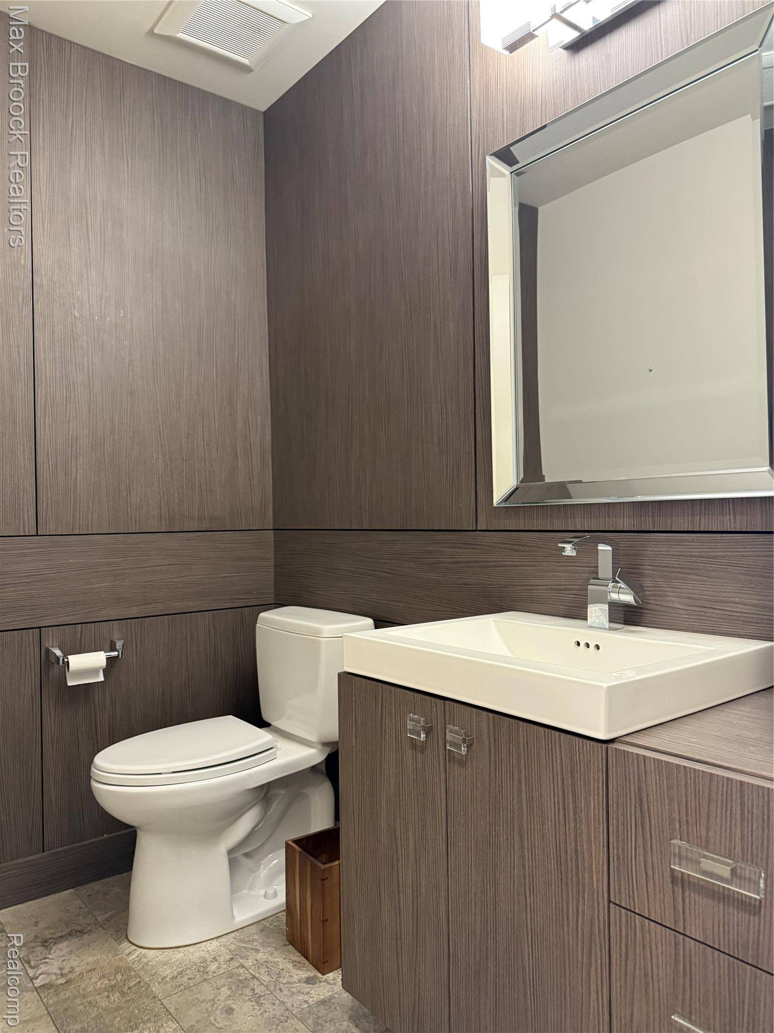 Franklin, MI 48025,32696 Ravine DR