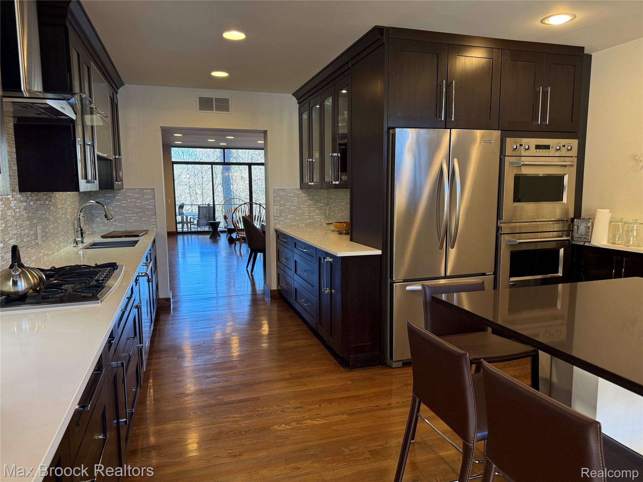 Franklin, MI 48025,32696 Ravine DR