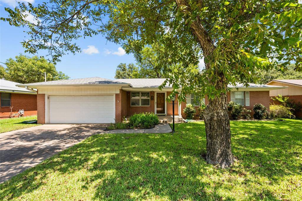 Lacy Lakeview, TX 76705,117 S Bermuda Street