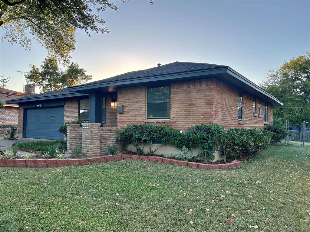 Dallas, TX 75232,6927 Clearglen Drive