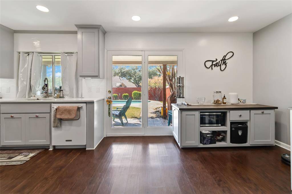 Carrollton, TX 75007,1920 Avignon Court