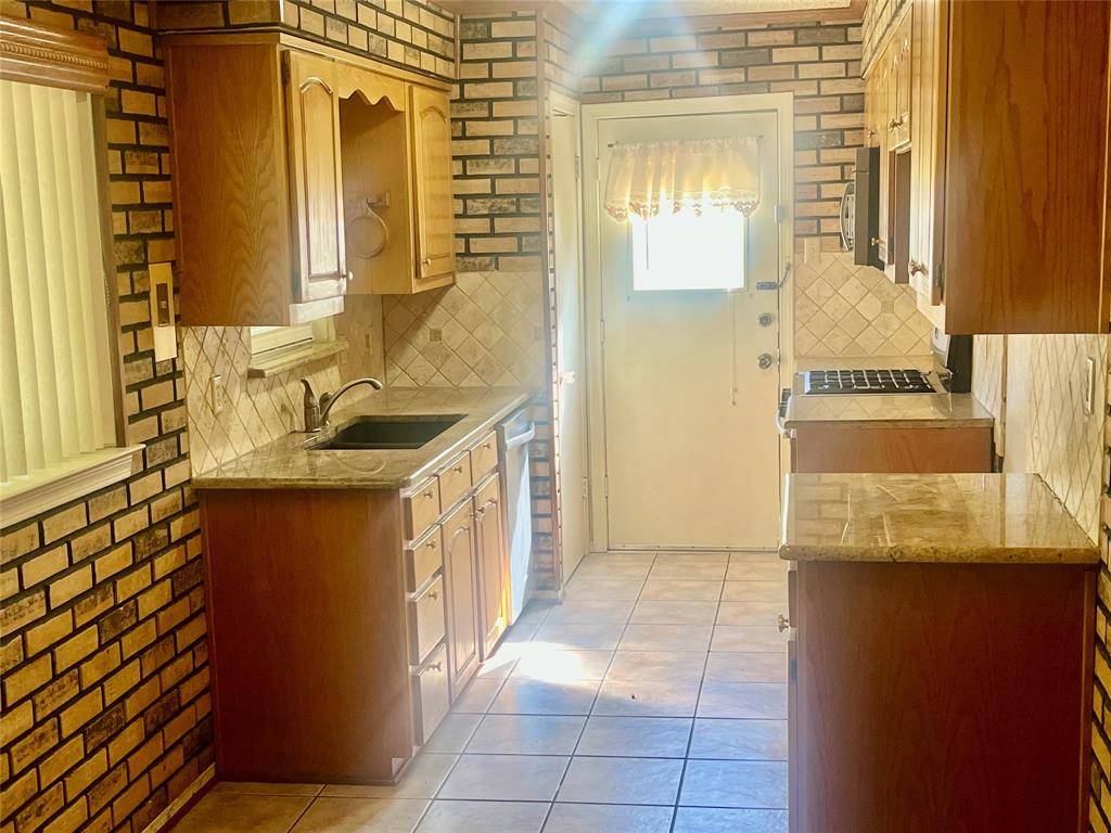 Mesquite, TX 75150,2814 Abston Drive