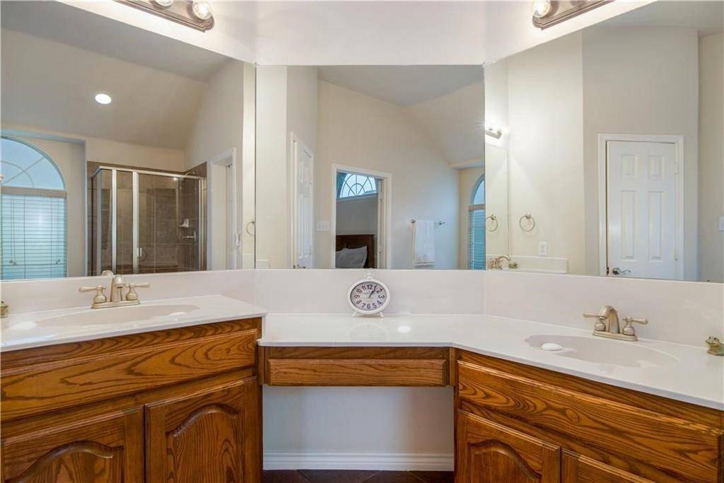 Garland, TX 75041,2226 Hollow Way