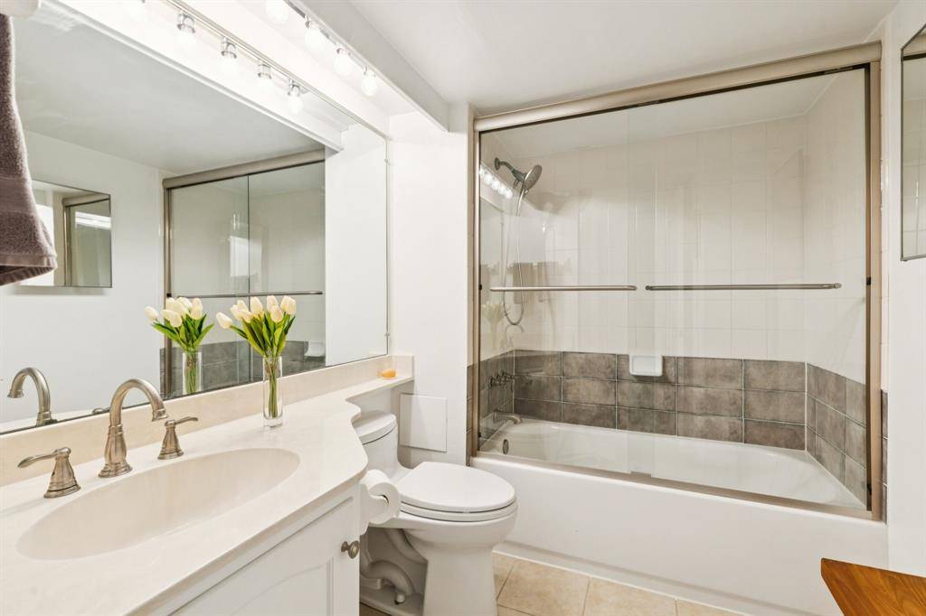 Dallas, TX 75219,3701 Turtle Creek Boulevard #8H