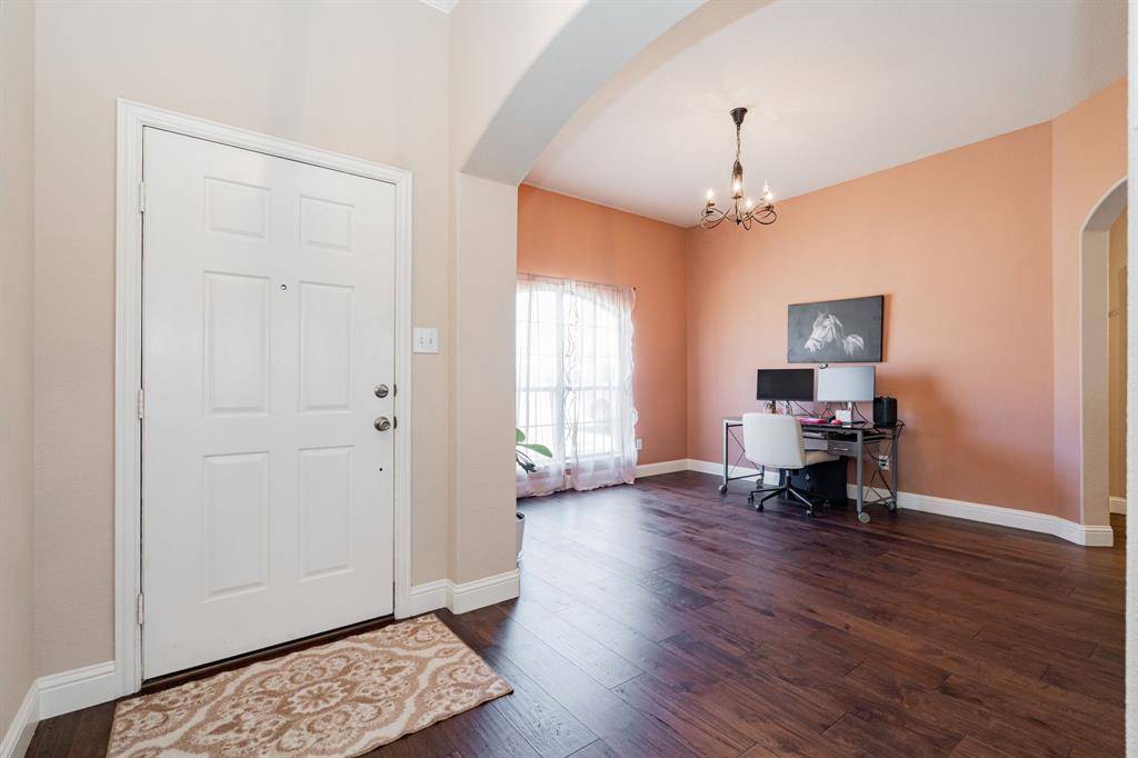 Fort Worth, TX 76179,10921 Owl Creek Drive