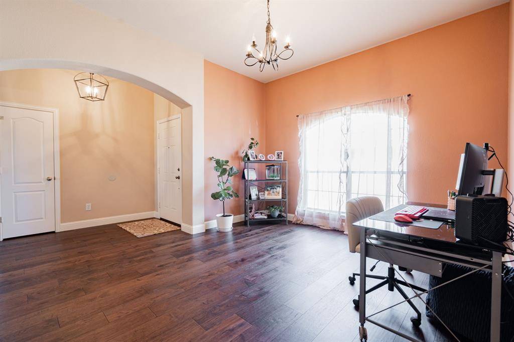 Fort Worth, TX 76179,10921 Owl Creek Drive