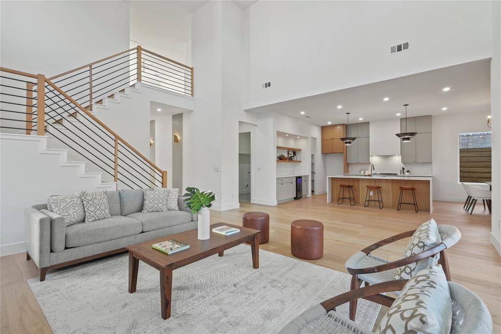 Dallas, TX 75220,3635 Espanola Drive