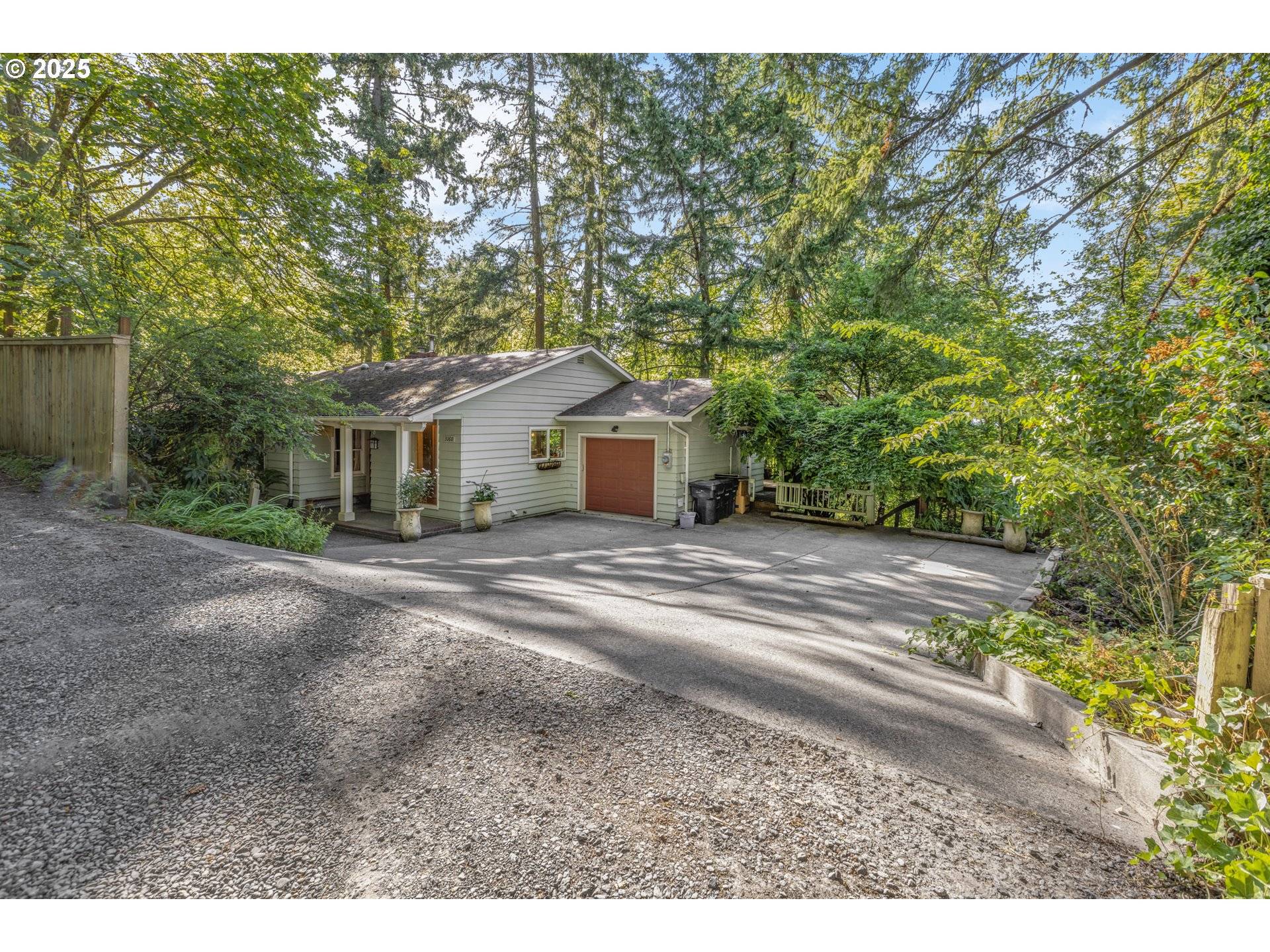 Eugene, OR 97405,3160 WHITTEN DR