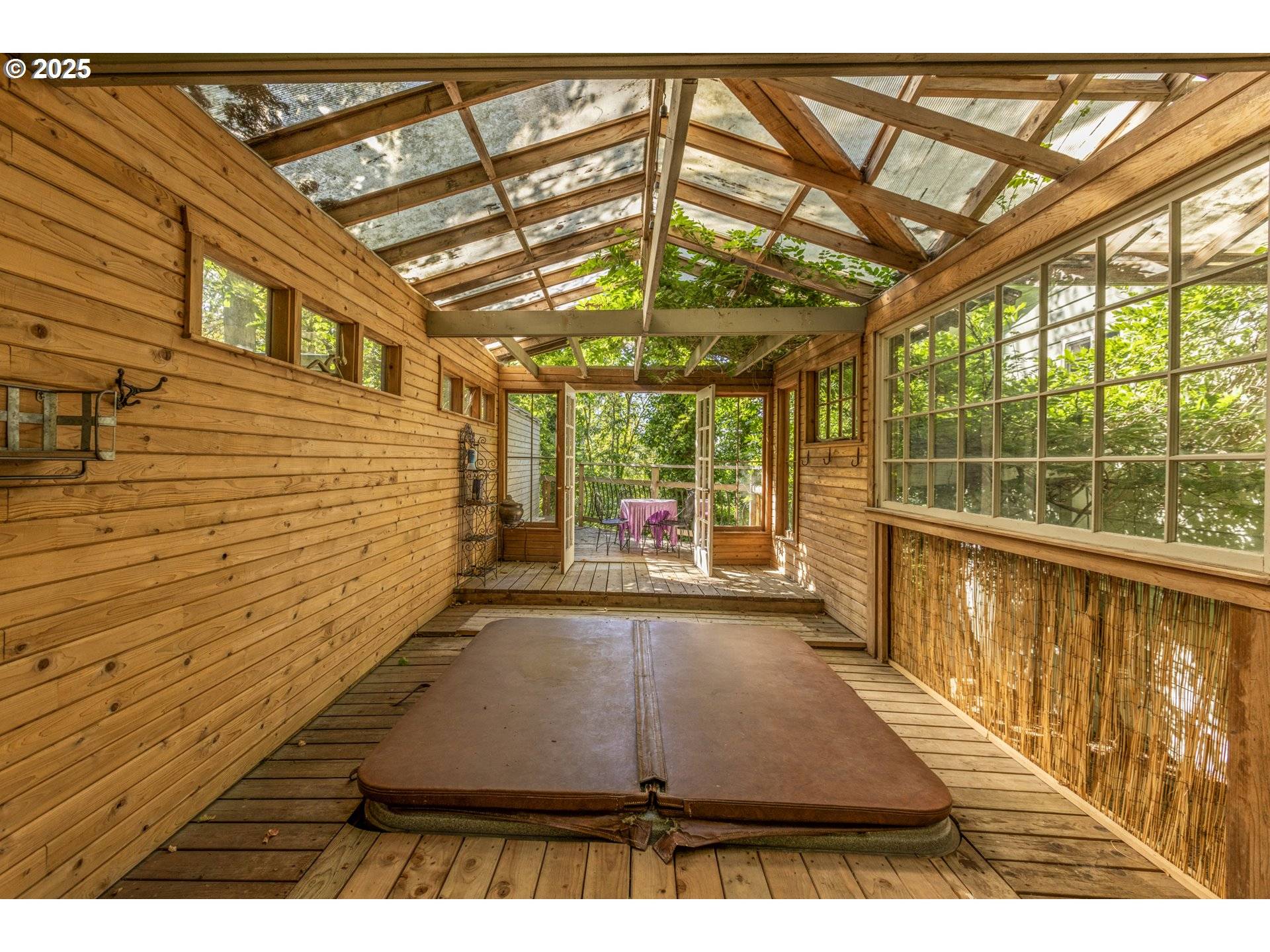 Eugene, OR 97405,3160 WHITTEN DR