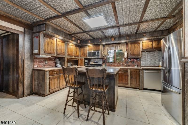 Hampton Boro, NJ 08827,1 Wojcicki Drive