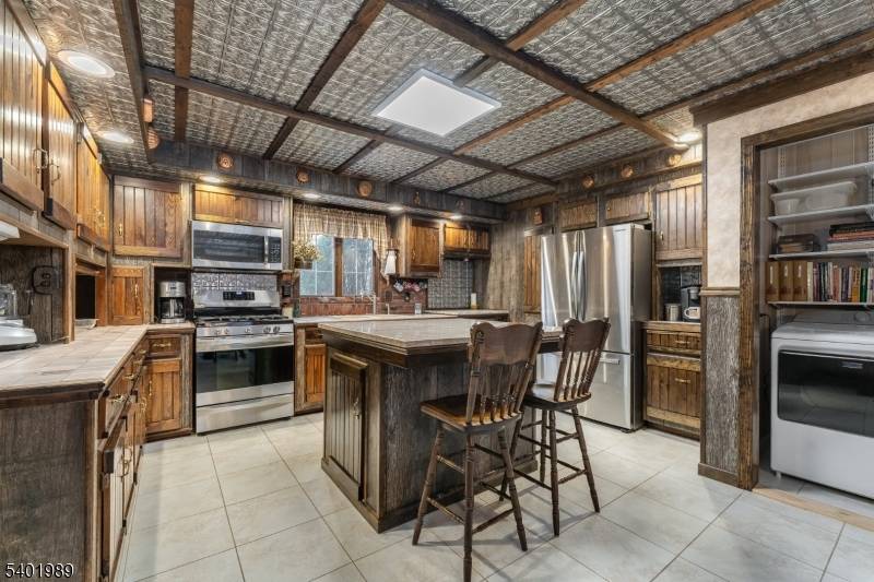 Hampton Boro, NJ 08827,1 Wojcicki Drive